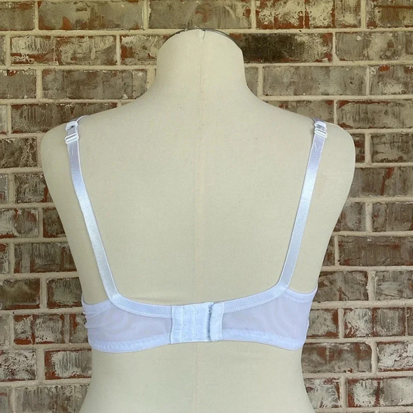 Ambrielle White Embroidered Underwire Split Strap  Plus Size Bra - Picture 5 of 8